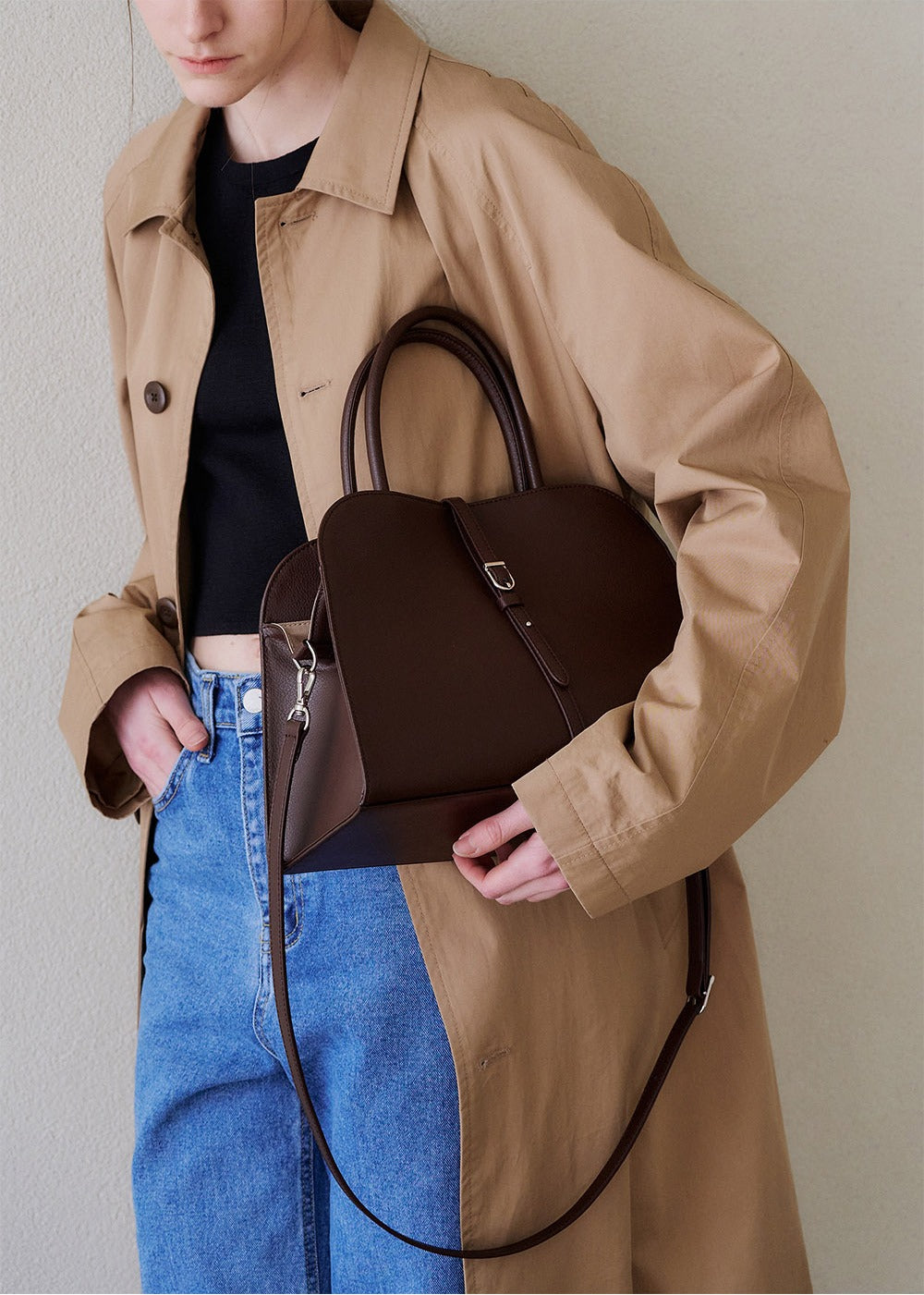 MONOROW Blanc Medium Bag - Burgundy Brown styled look 11