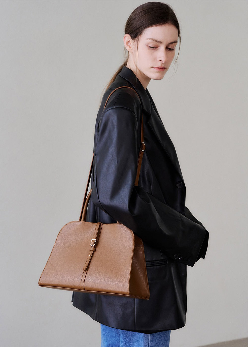 MONOROW Blanc Medium Bag - Camel styled look 11