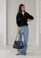 MONOROW Jude Bag - Black styled look 10