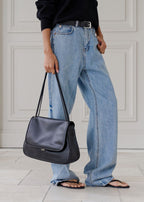 MONOROW Jude Bag - Black styled look 13