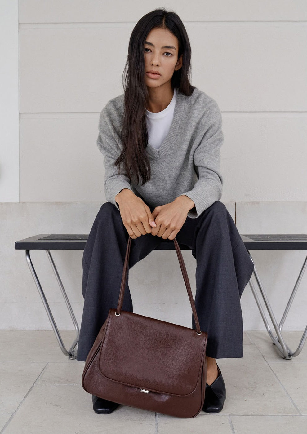 MONOROW Jude Bag - Burgundy styled look 10
