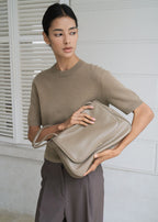 MONOROW Jude Bag - Etoupe styled look 13