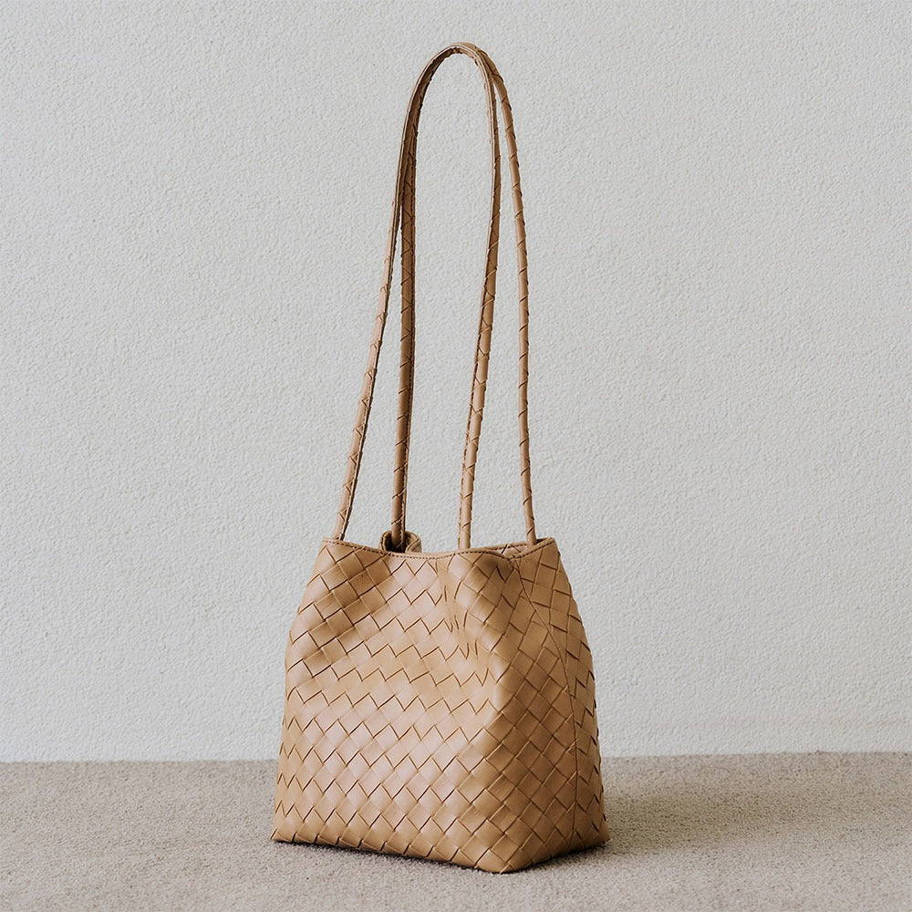 MONOROW Juri Bag - Beige angled view