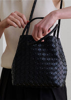 MONOROW Juri Bag - Black styled look 8