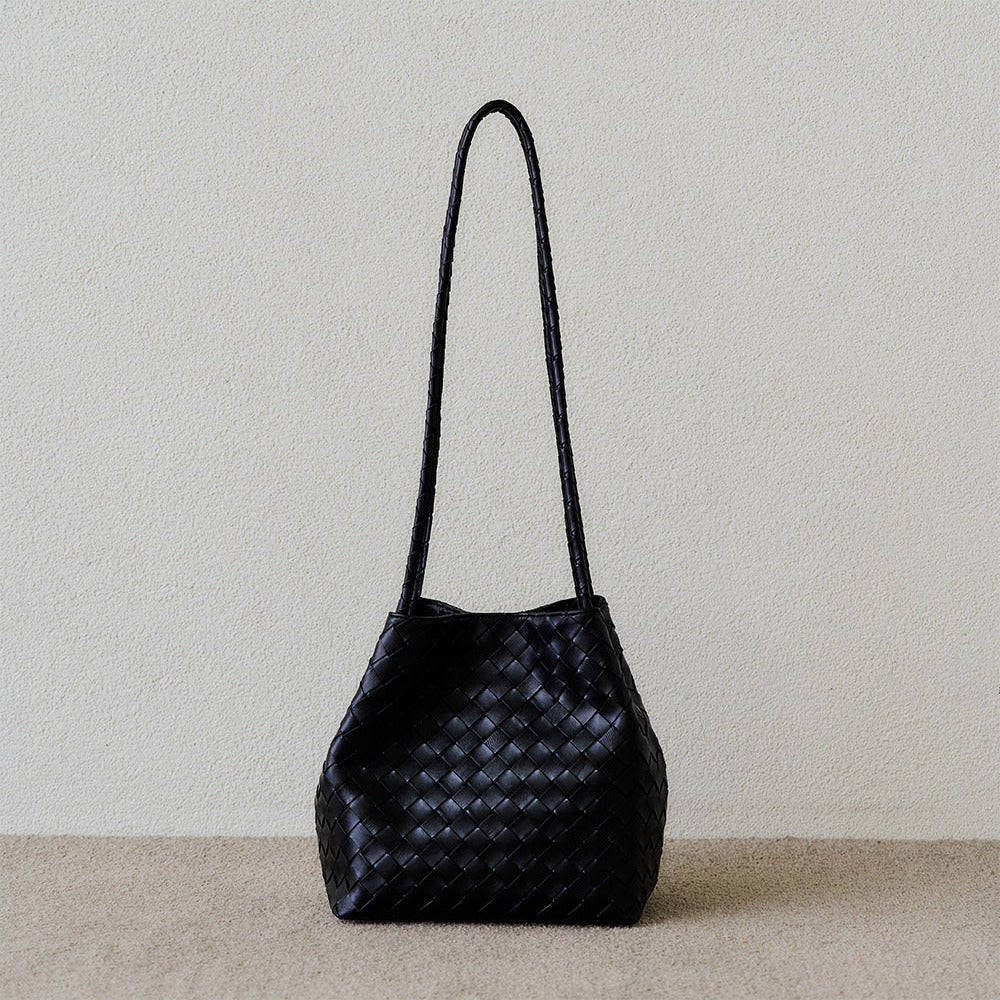 MONOROW Juri Bag - Black front view