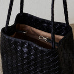 MONOROW Juri Bag - Black interior detail
