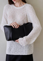MONOROW Sara Bag - Black styled look 9