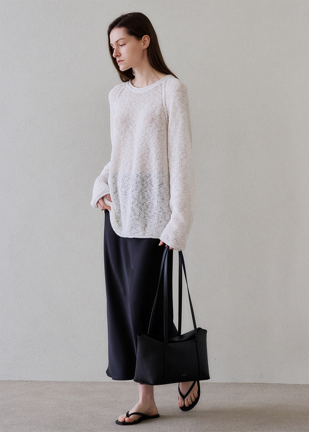 MONOROW Sara Bag - Black styled look 10