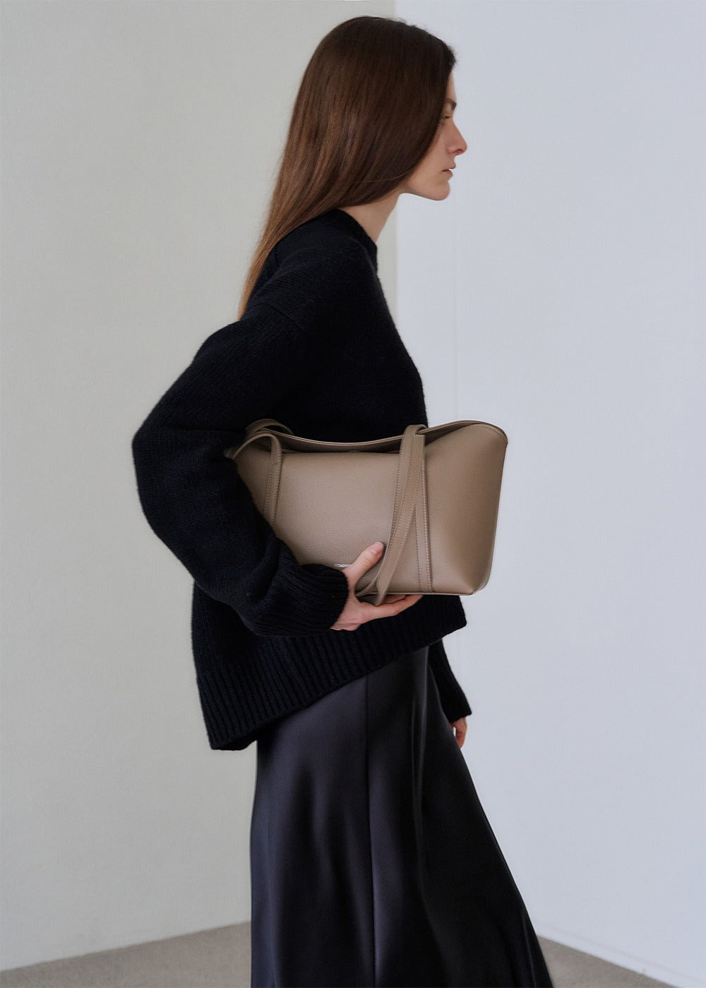 MONOROW Sara Bag - Etoupe styled look 7