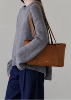 MONOROW Sara Bag - Suede Camel styled look 2