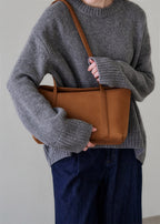 MONOROW Sara Bag - Suede Camel styled look 5