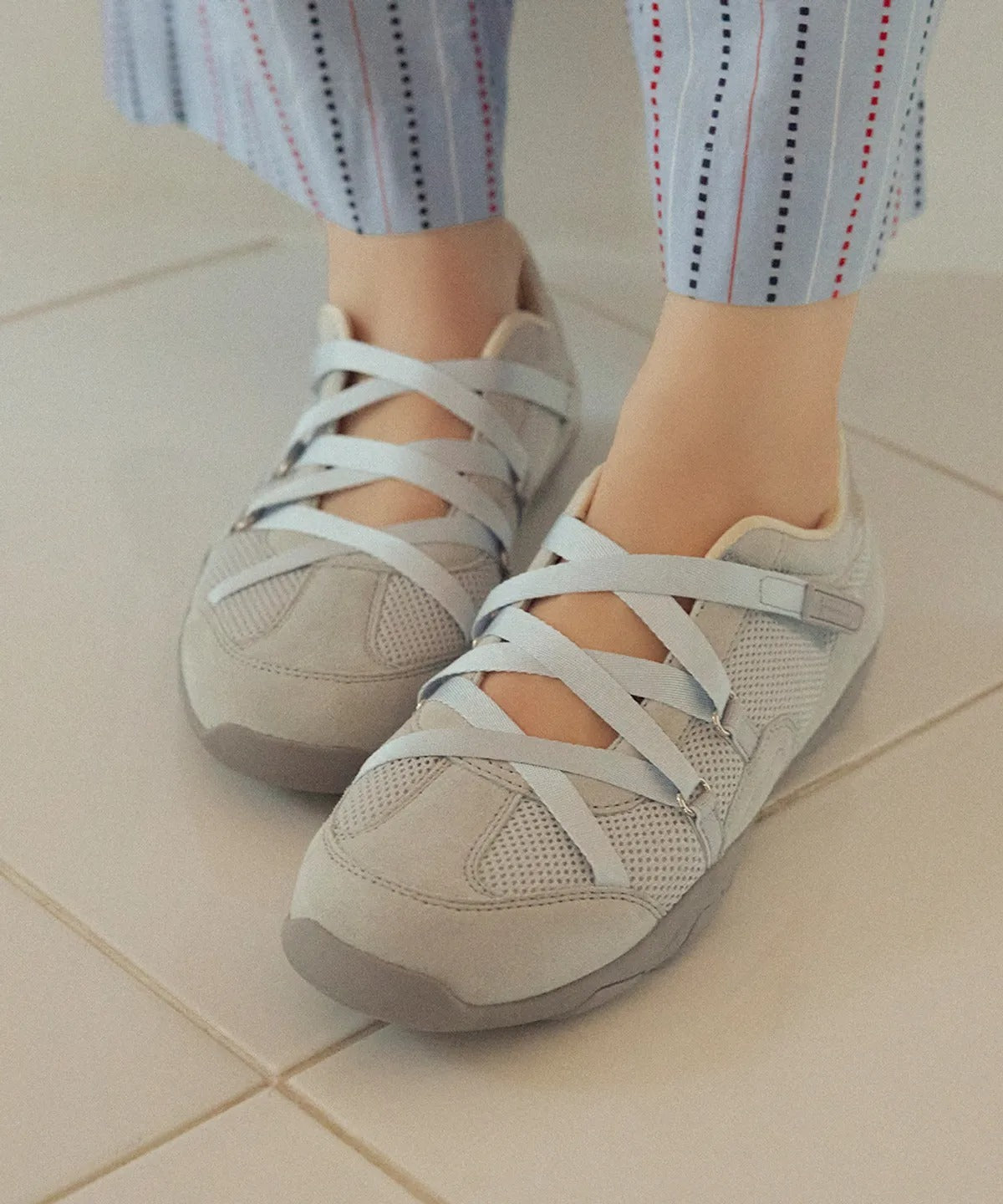 Rockfish Weatherwear ZANE X-STRAP SNEAKERS V2 Sky Blue worn