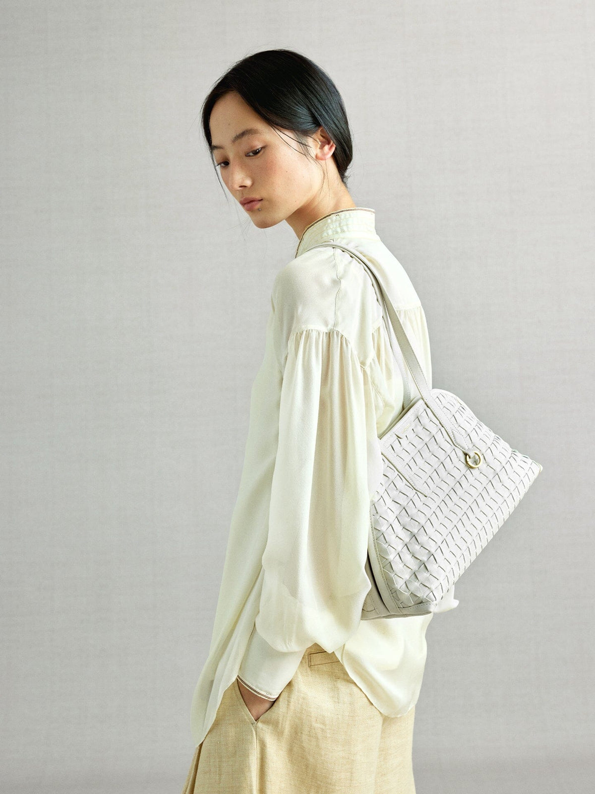 Songmont Lattice Shellseeker Bag Cloud - worn on the shoulder