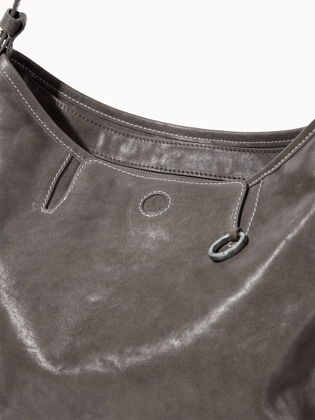 Songmont Small Yore Hobo Bag Ink Grey leather detail