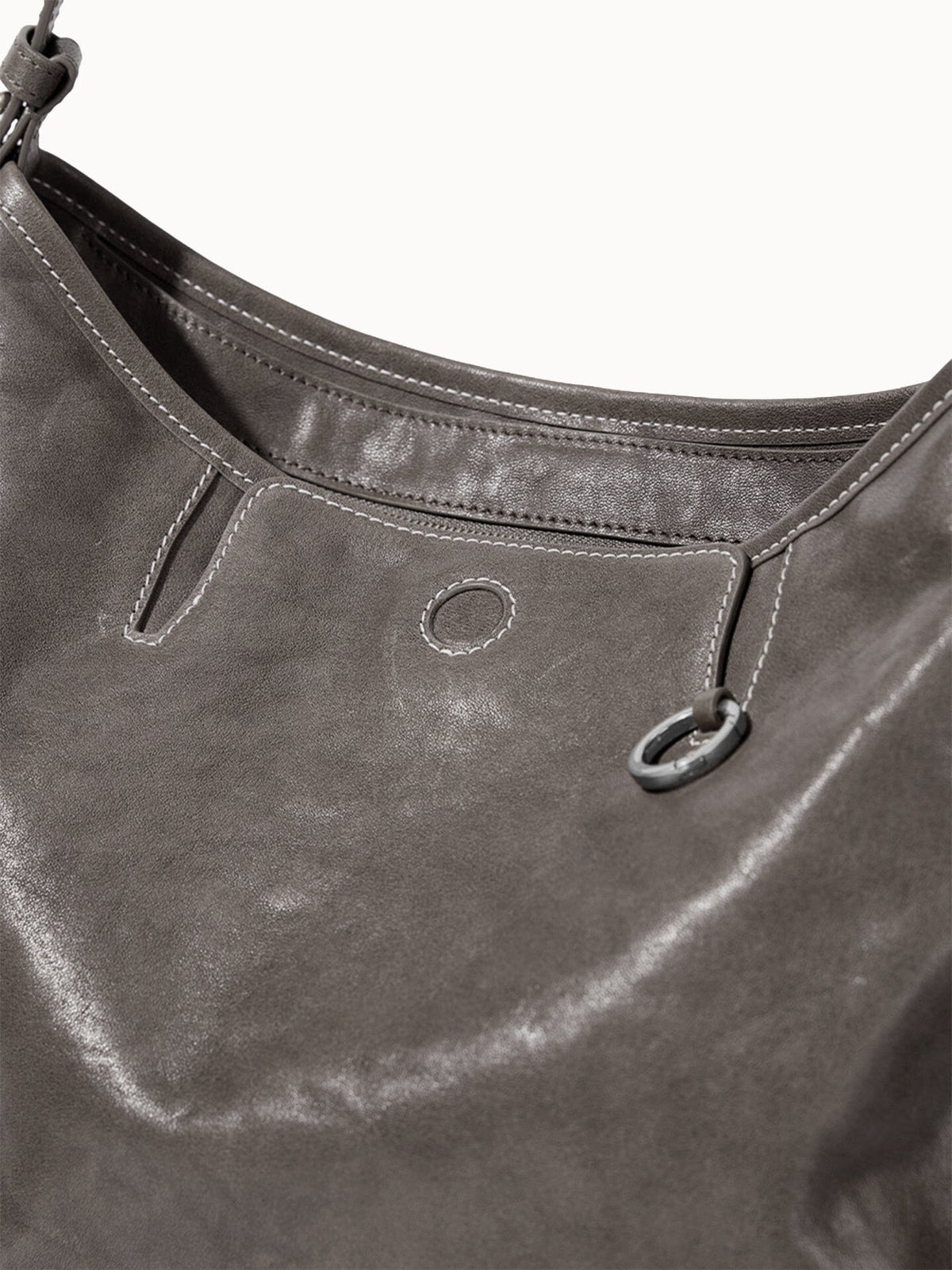 Songmont Small Yore Hobo Bag Ink Grey leather detail