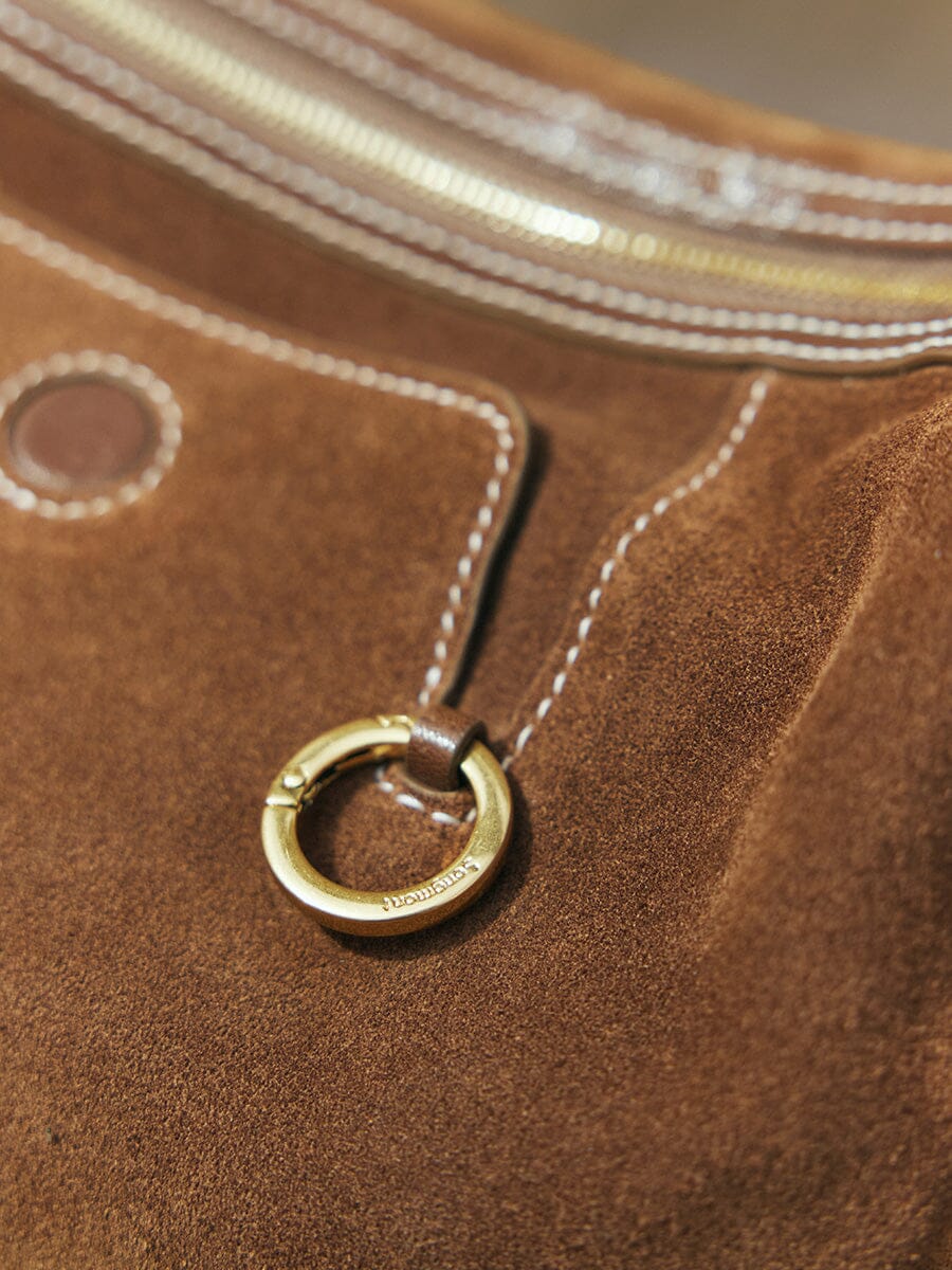 Songmont Small Yore Hobo Bag (Minimal Version) Sandal Suede - close-up of gold ring and stitching
