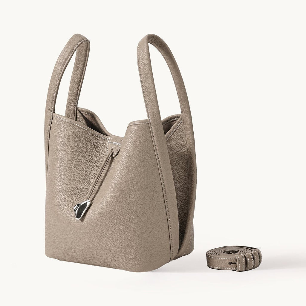 Songmont Song Bucket Bag Cobble - front view with strap